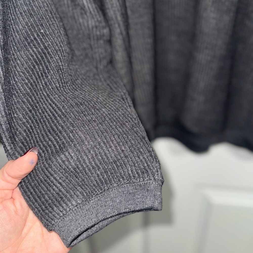 Gray Ribbed Crewneck “home grown” by MV Sport - Picture 3 of 4
